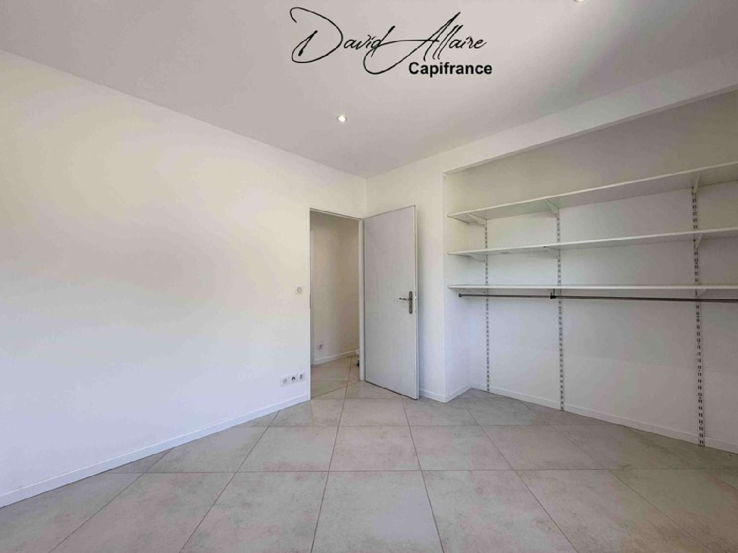 à vendre maison Antonaves Hautes-Alpes 8