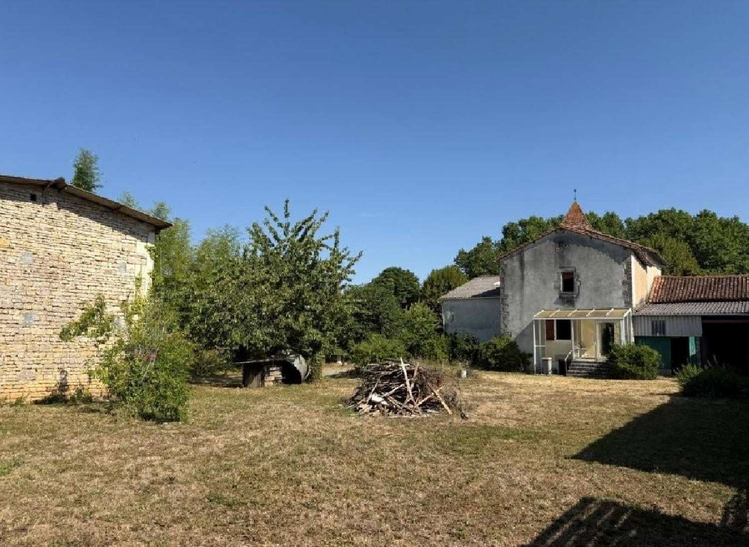 à vendre maison Aunac Charente 3