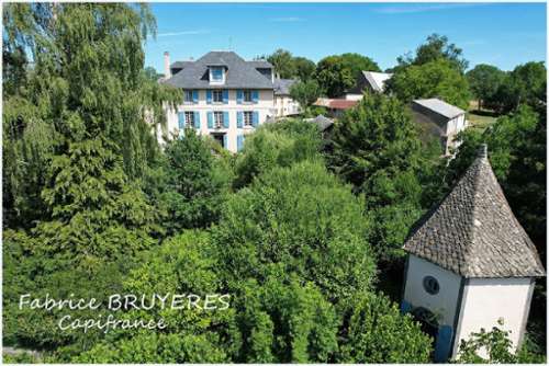 Avèze Puy-de-Dôme Haus Bild 7380649