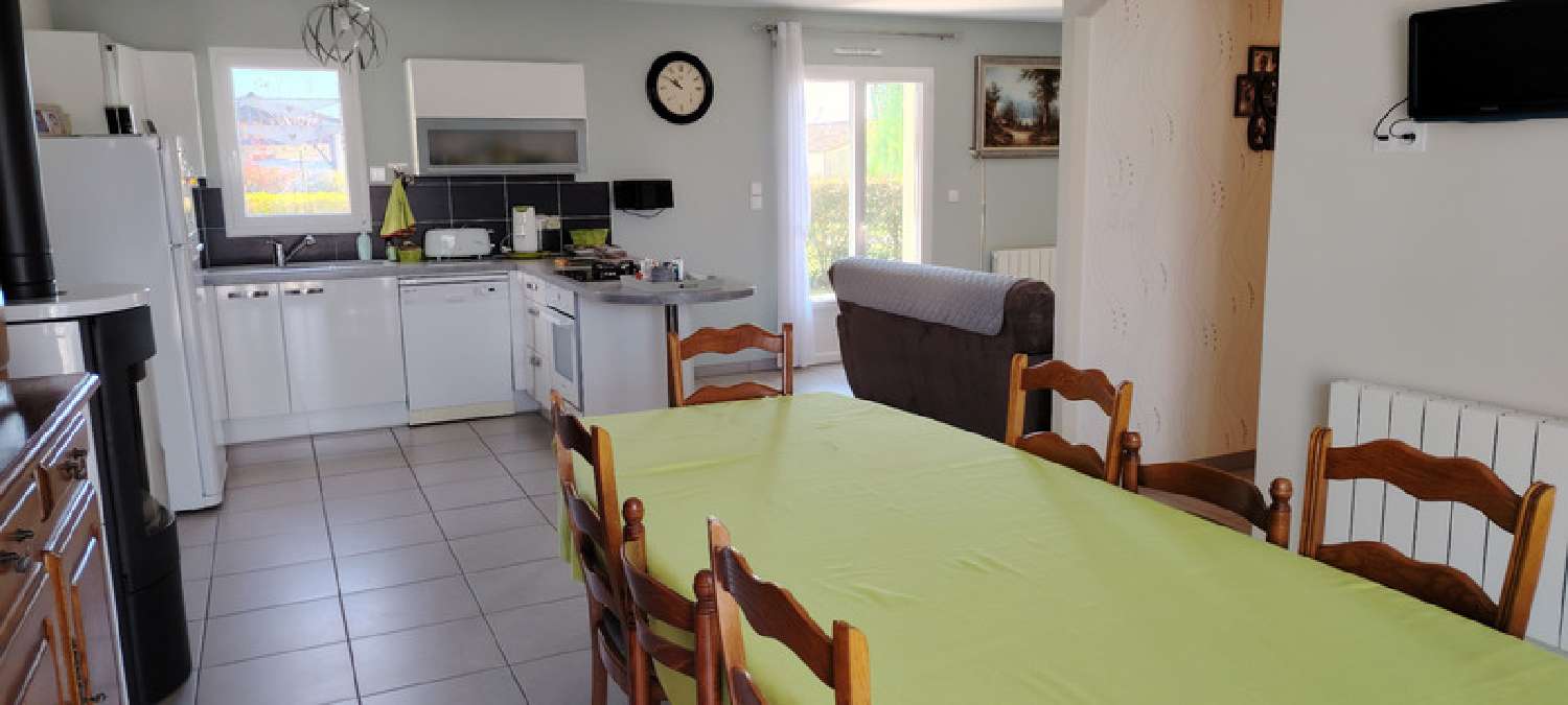  for sale house Brion-près-Thouet Deux-Sèvres 3
