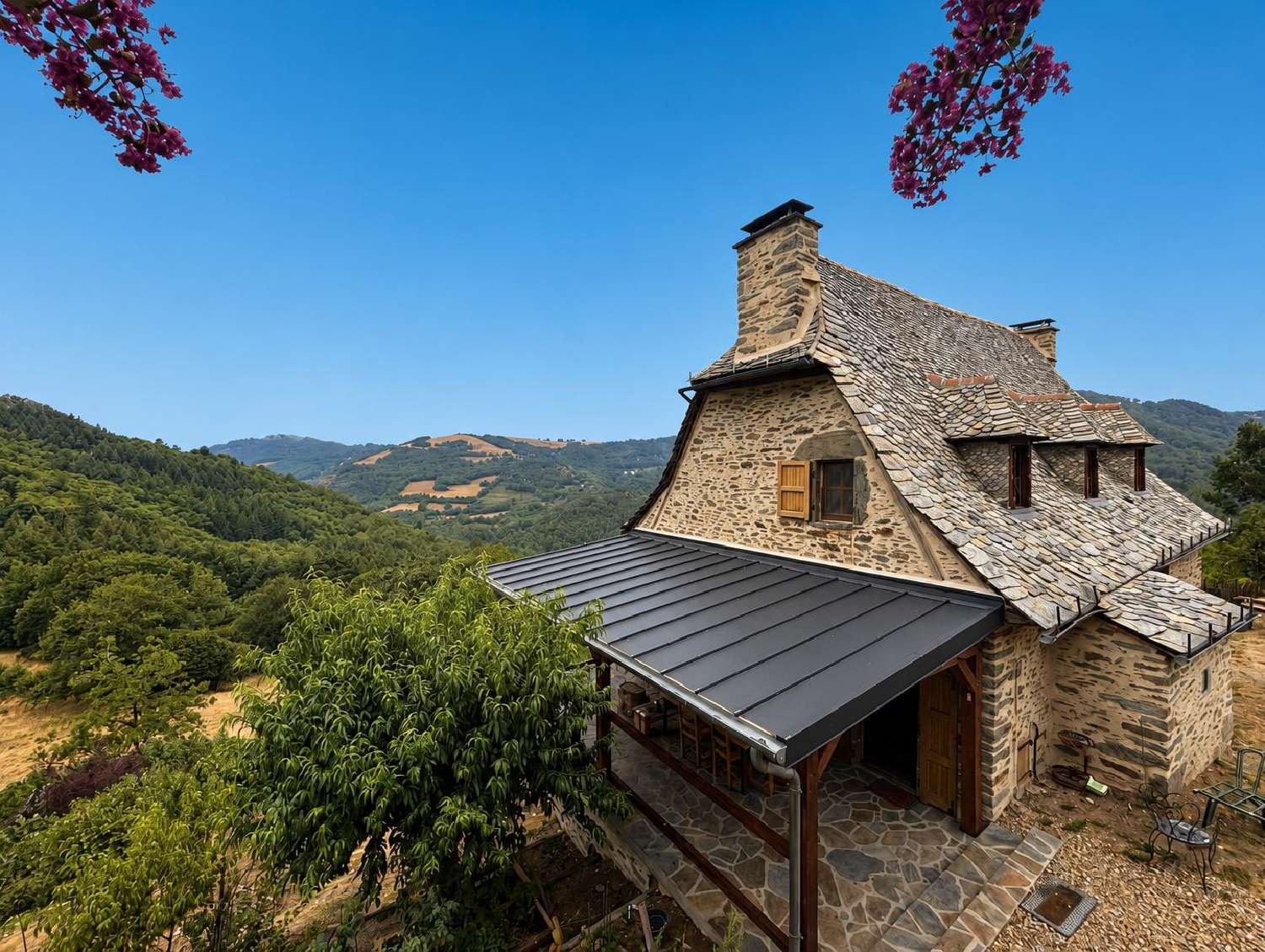  à vendre maison Cassaniouze Cantal 3
