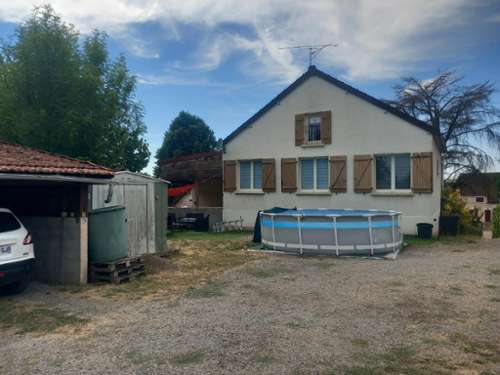Cercy-la-Tour Nièvre casa foto