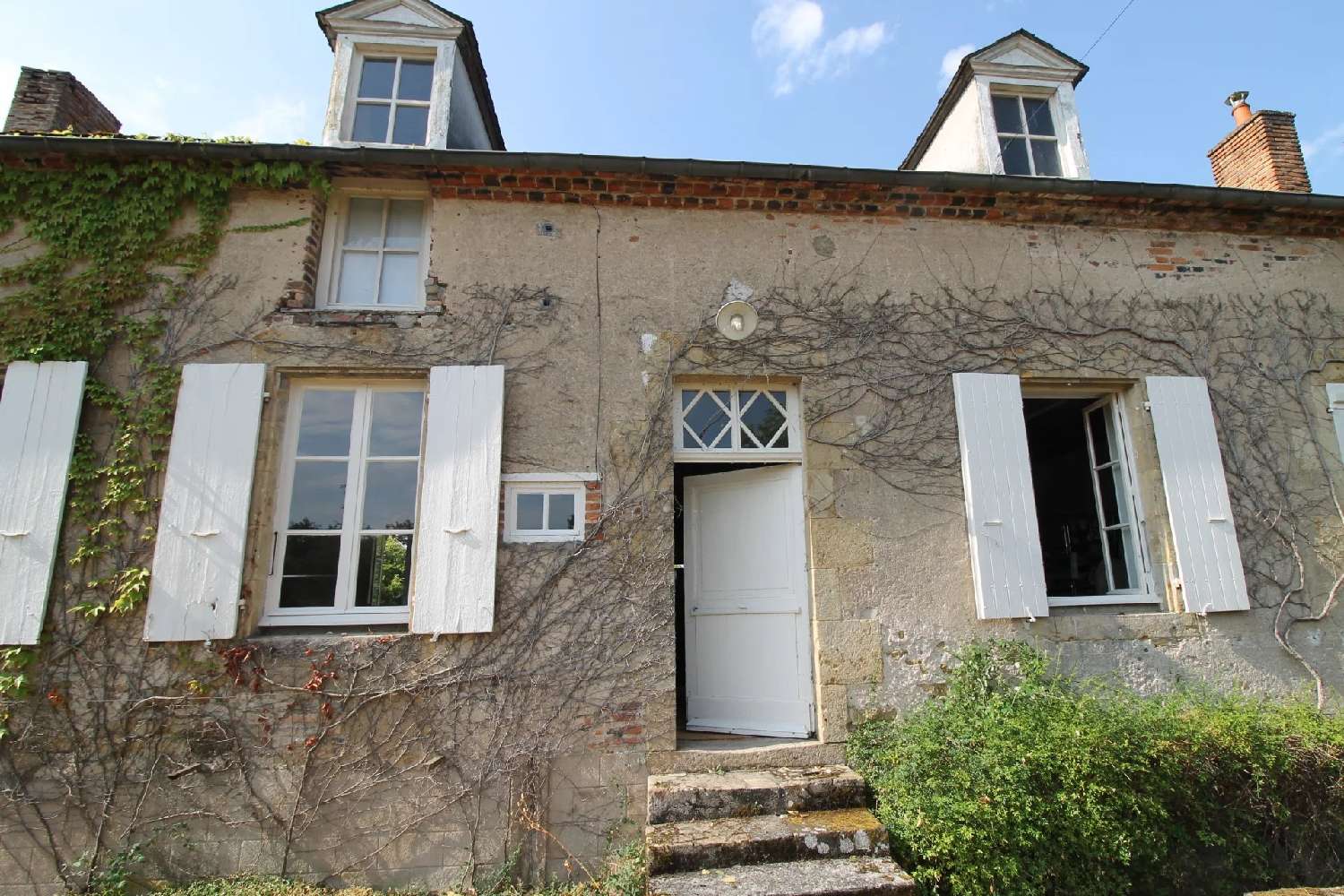  à vendre maison Charrin Nièvre 3