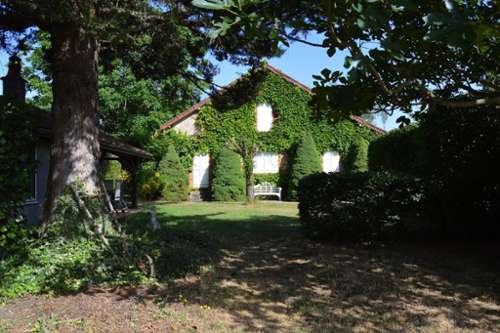 Charrin Nièvre house foto