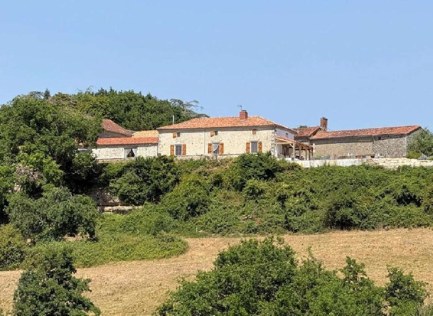  te koop huis Charroux Vienne 2