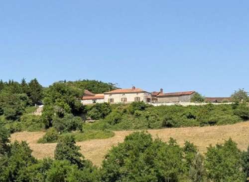 Charroux Vienne casa foto