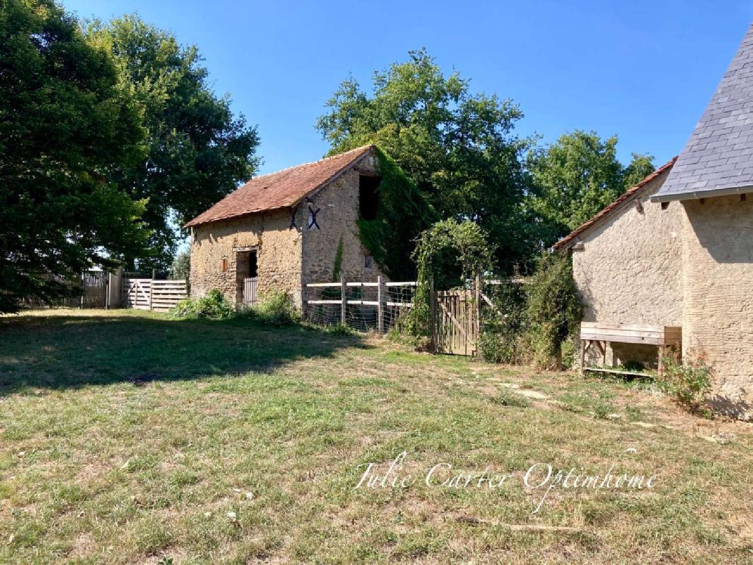 for sale house Clermont-Créans Sarthe 5