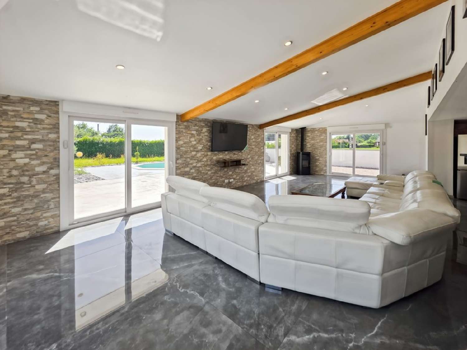  te koop huis Commenailles Jura 5