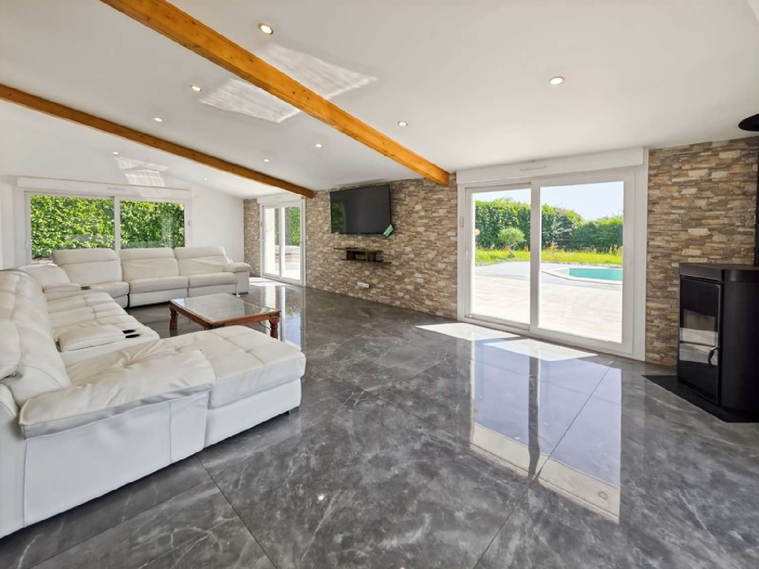  te koop huis Commenailles Jura 6