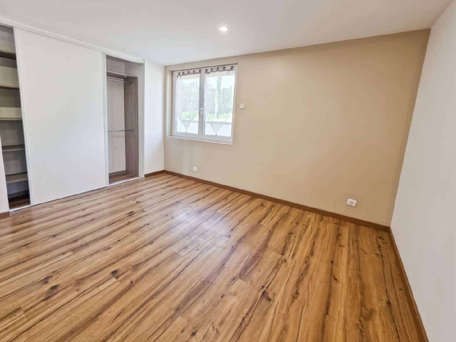  te koop huis Commenailles Jura 7