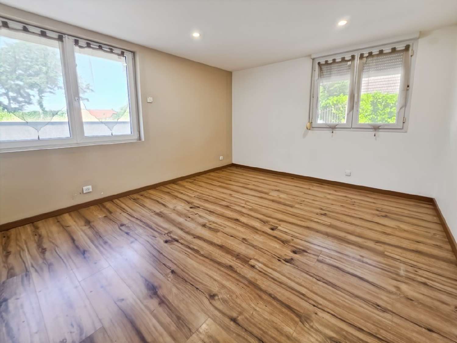  te koop huis Commenailles Jura 8