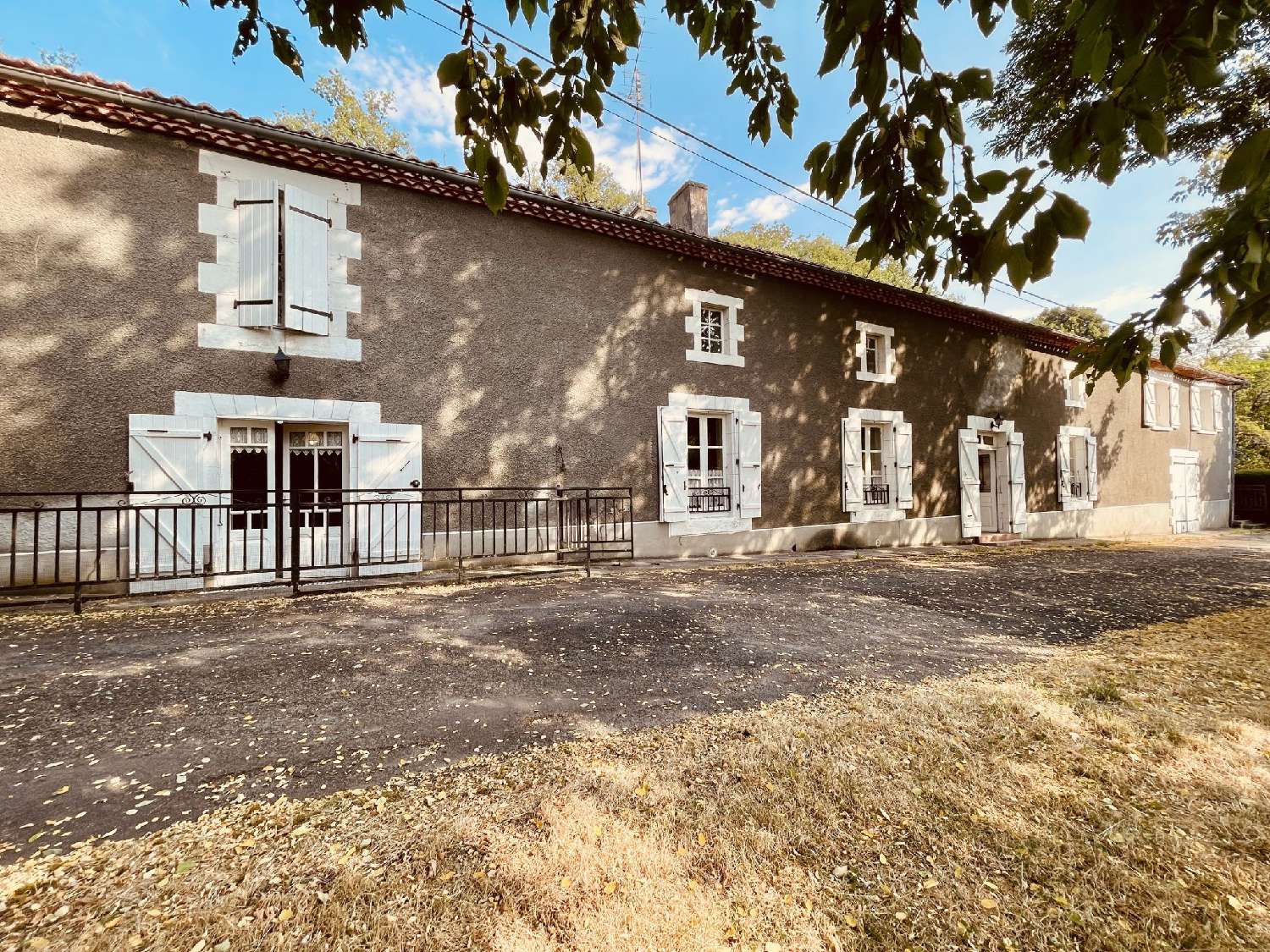 te koop huis Confolens Charente 1