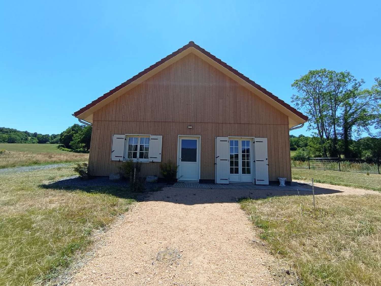 à vendre maison Ferrières-sur-Sichon Allier 1