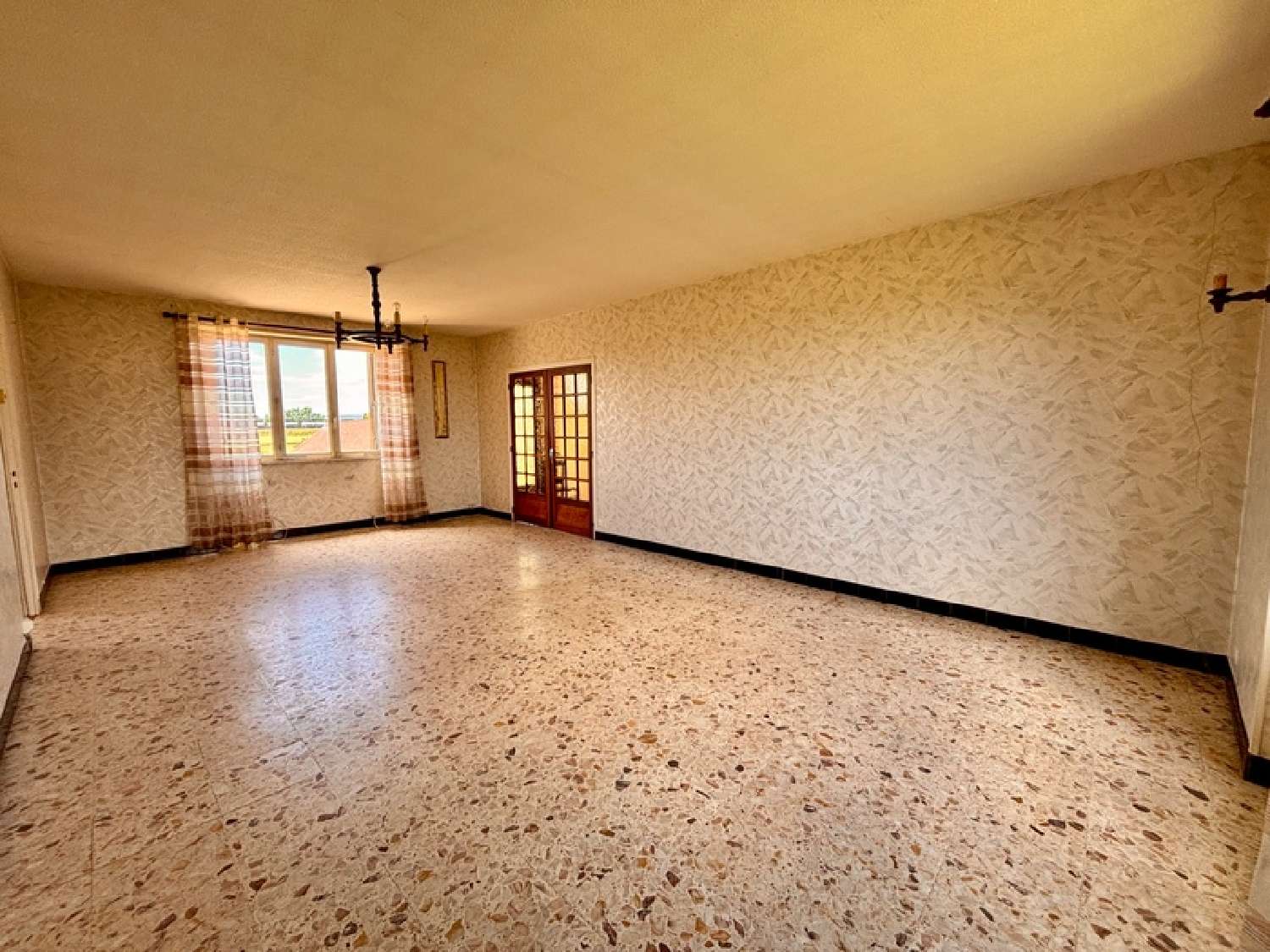 à vendre maison Fontaines Saône-et-Loire 2