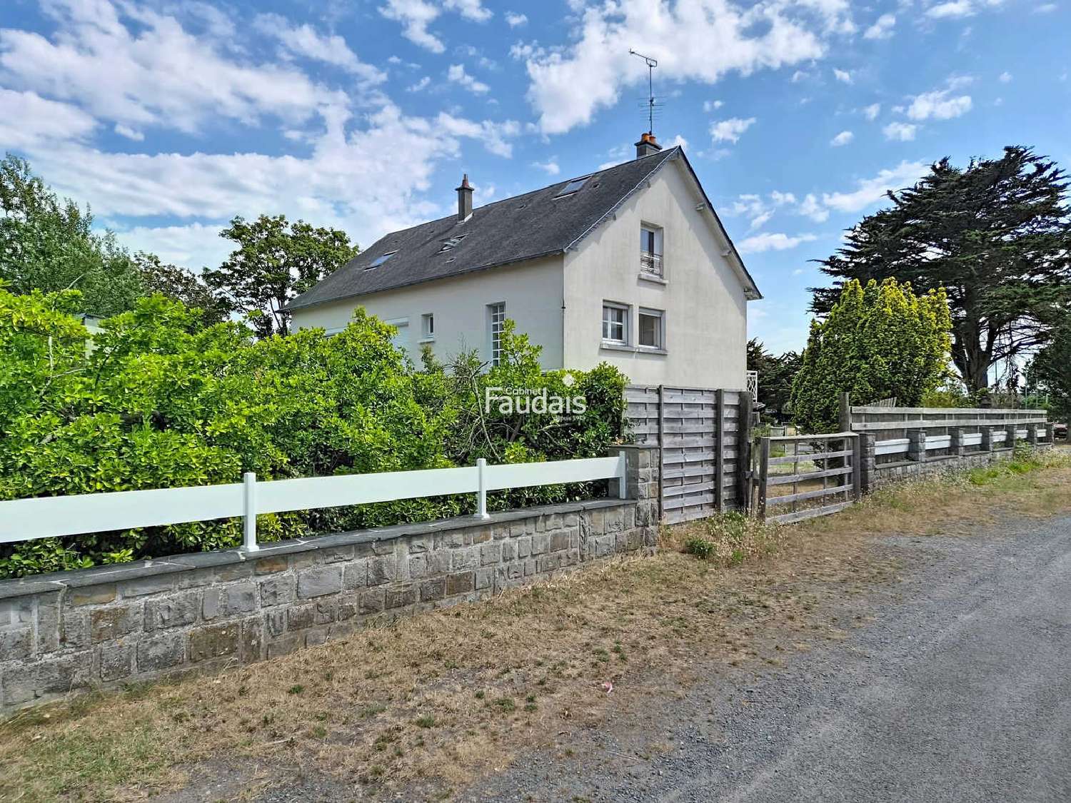 for sale house Hauteville-sur-Mer Manche 2