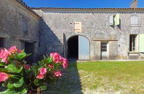 Houlette Charente house foto 7380687