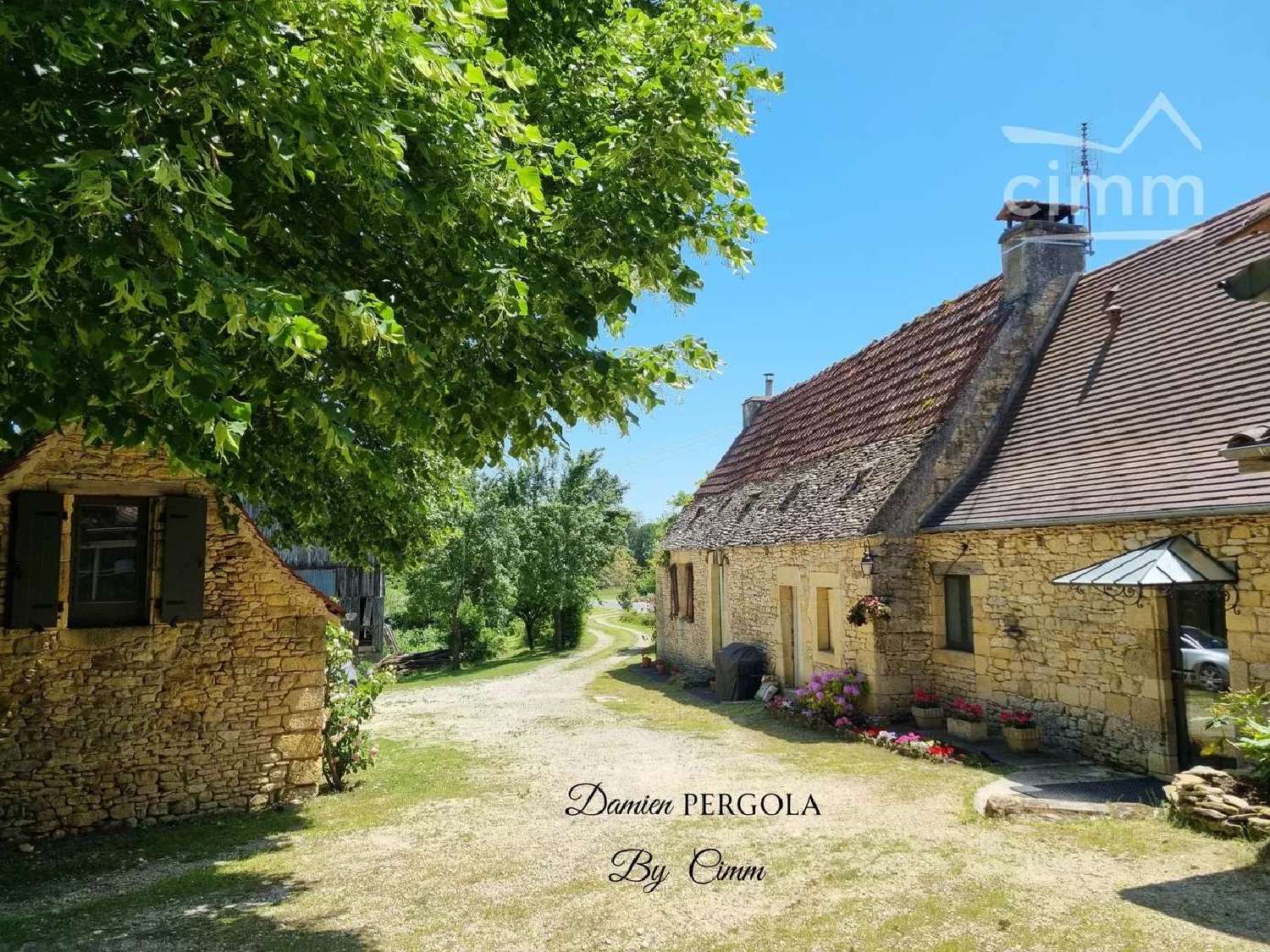  à vendre maison La Chapelle-Aubareil Dordogne 2
