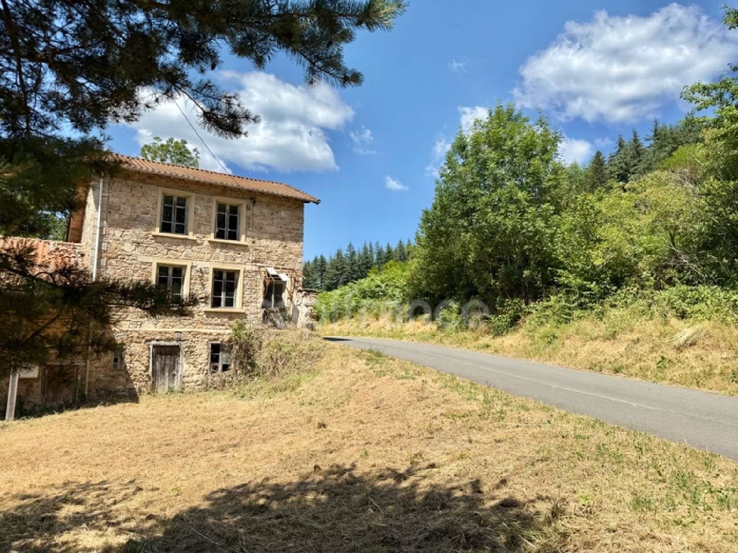 à vendre maison La Tuilière Loire 5