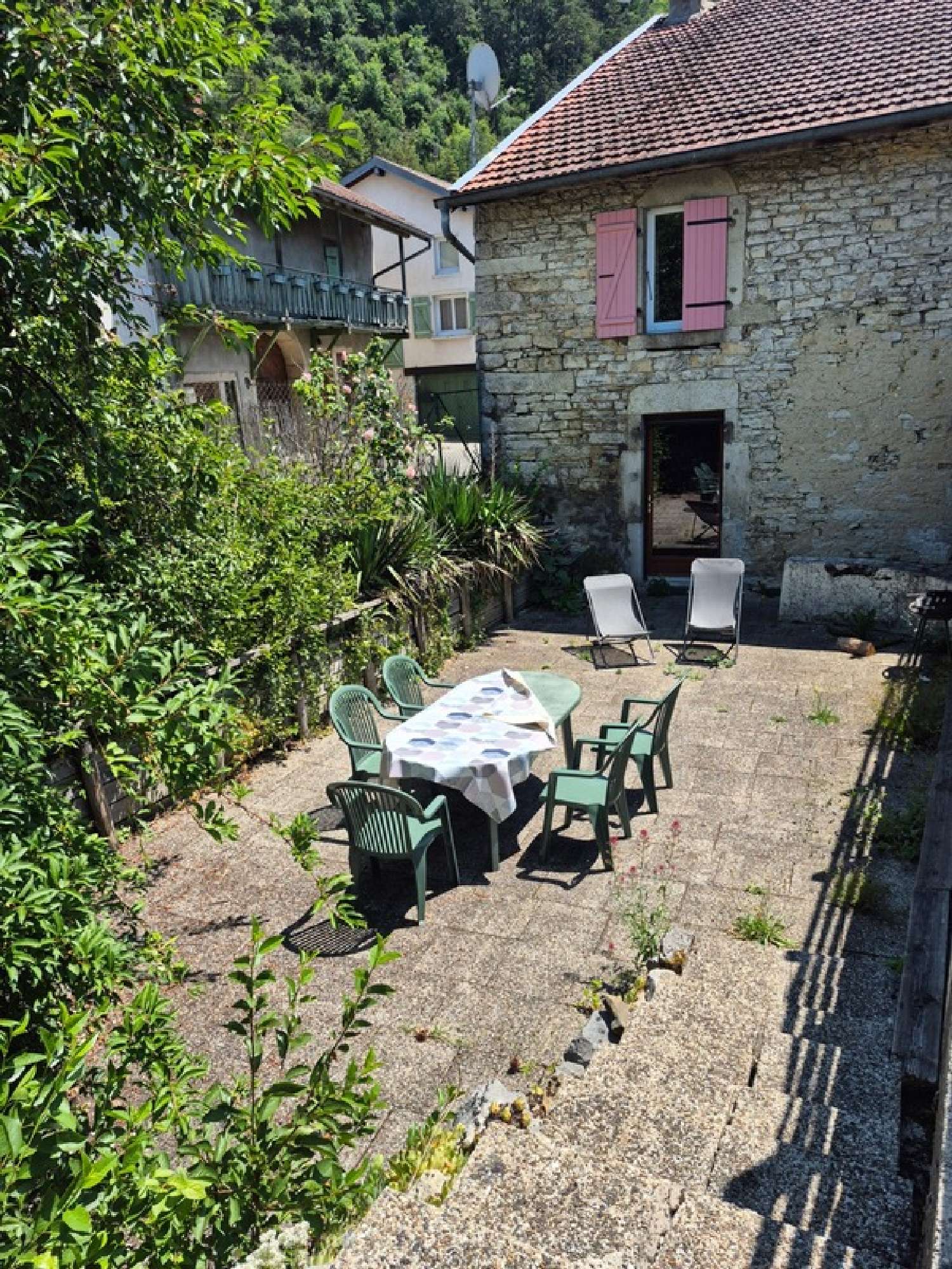 à vendre maison Lect Jura 3