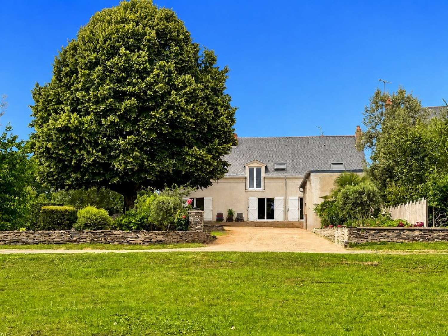 for sale house Les Ponts-de-Cé Maine-et-Loire 1