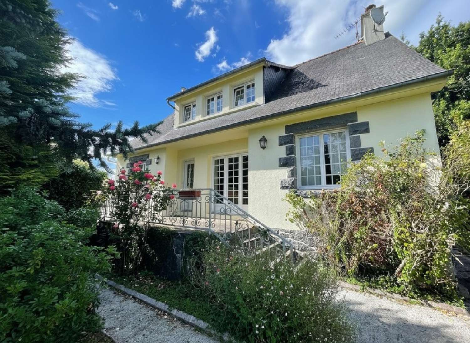for sale house Lescouët-Gouarec Côtes-d'Armor 2