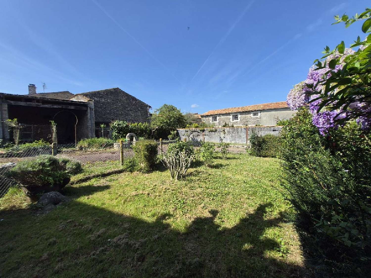 for sale house Loulay Charente-Maritime 2