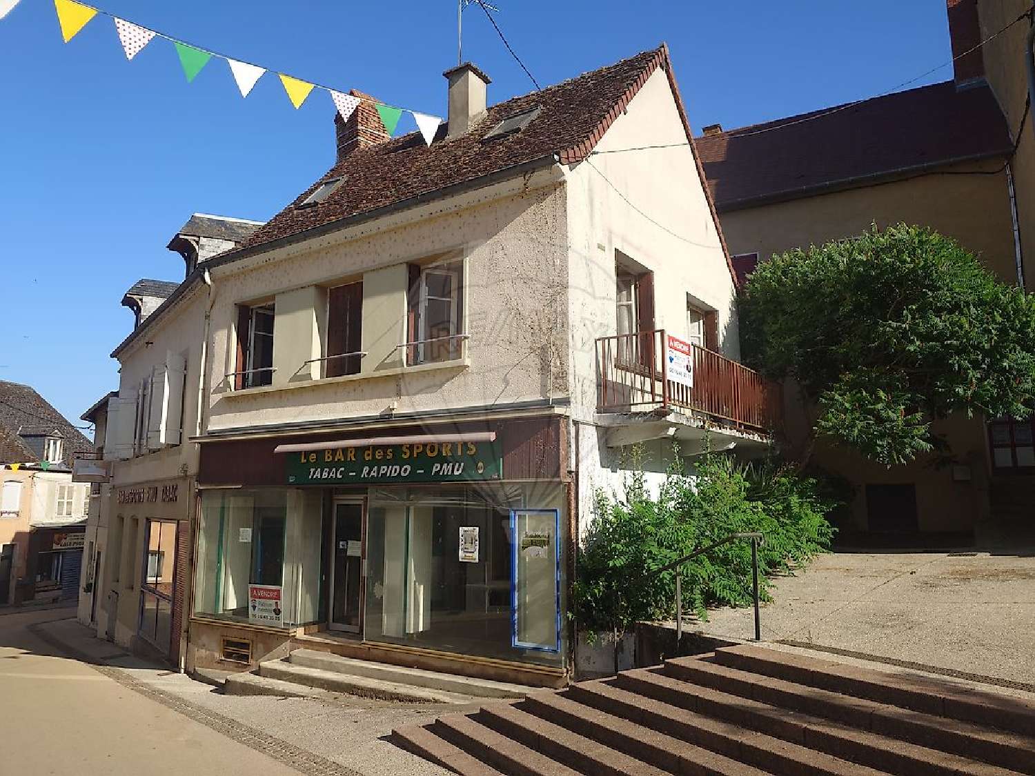  te koop huis Luzy Nièvre 1