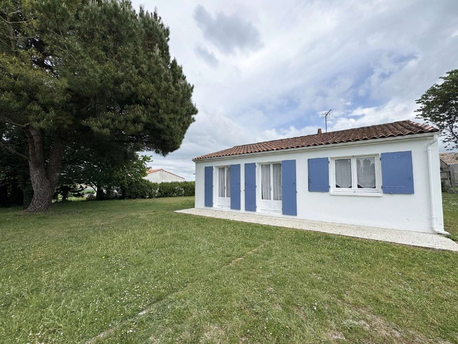  for sale house Meschers-sur-Gironde Charente-Maritime 1