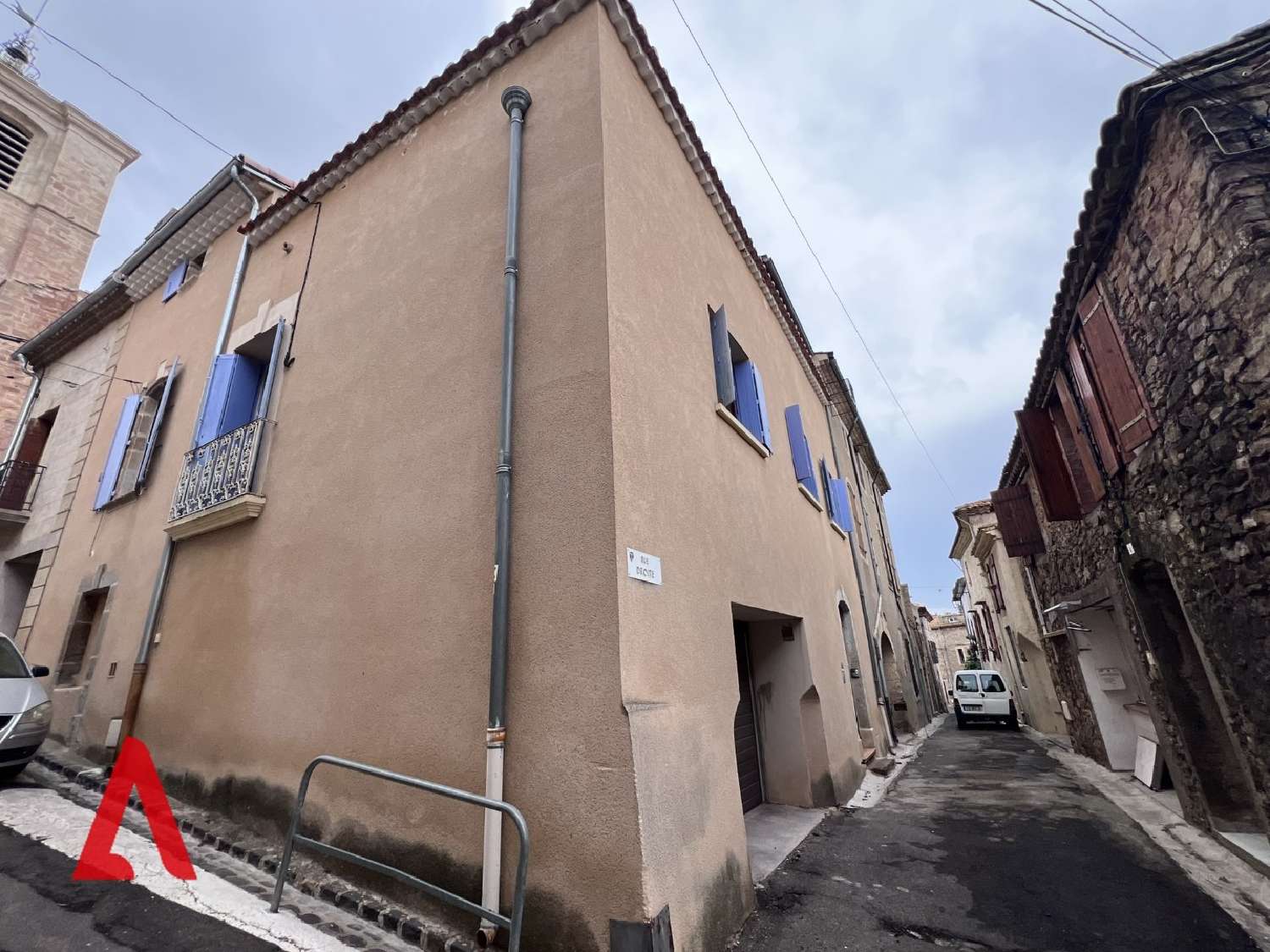 te koop huis Néffiès Hérault 2