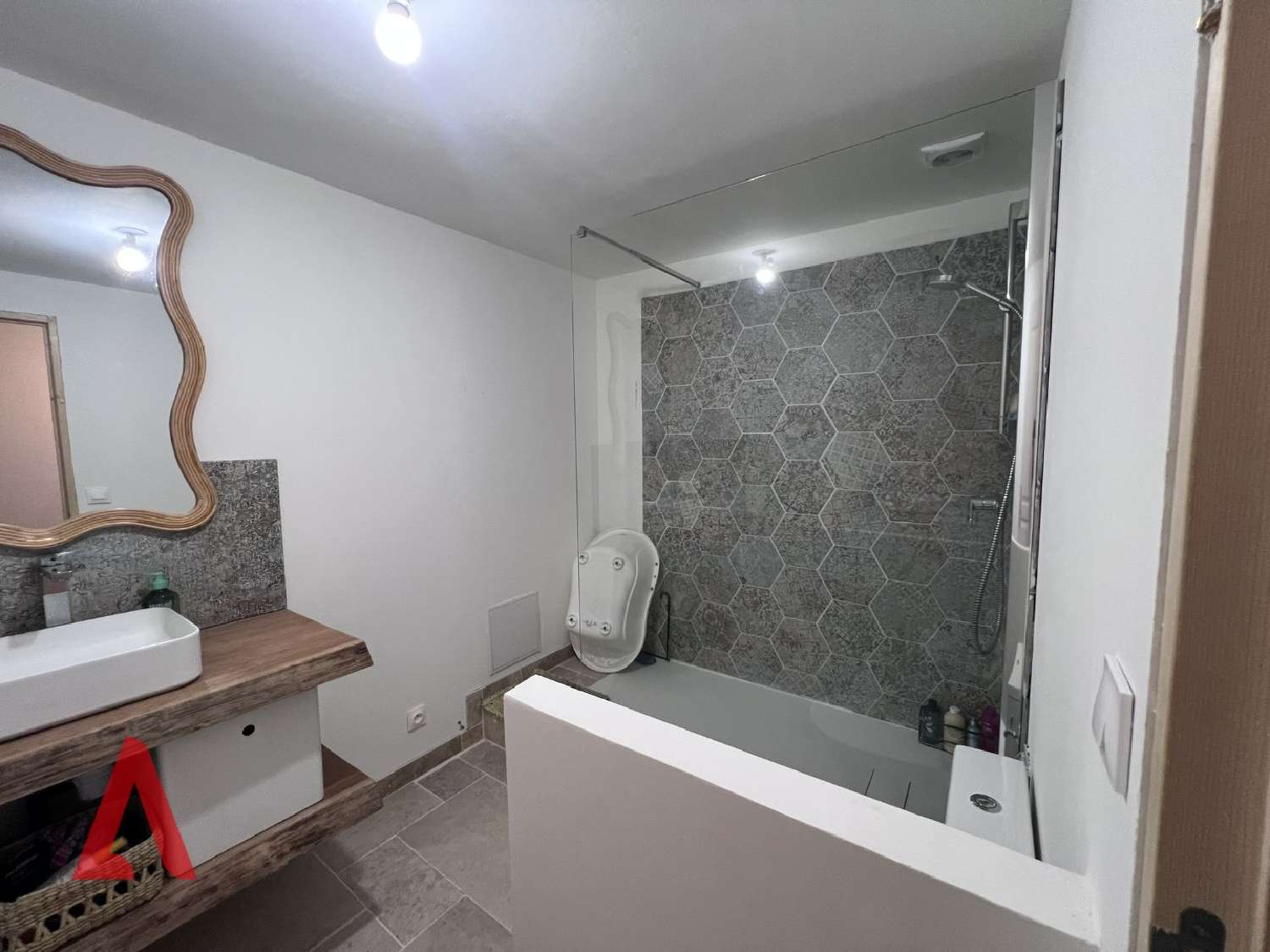 te koop huis Néffiès Hérault 8