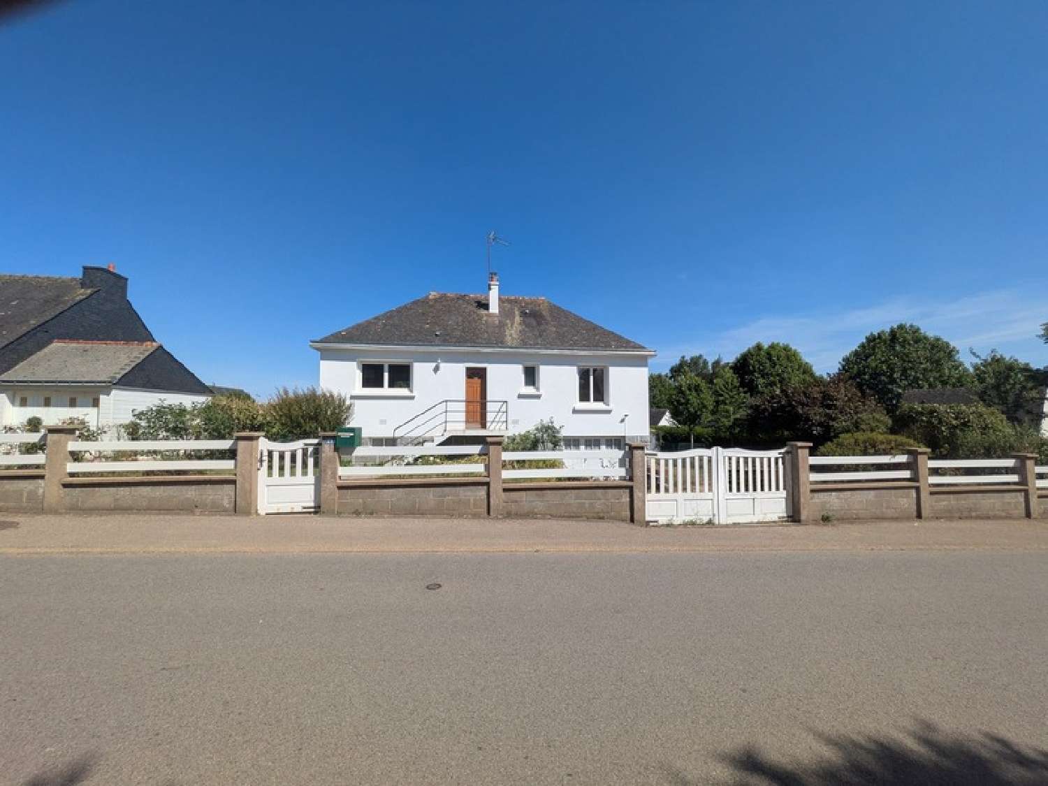 for sale house Neulliac Morbihan 1