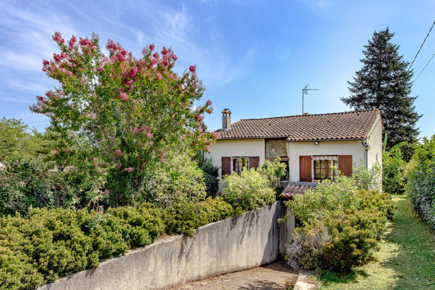 for sale house Neuvic Dordogne 1