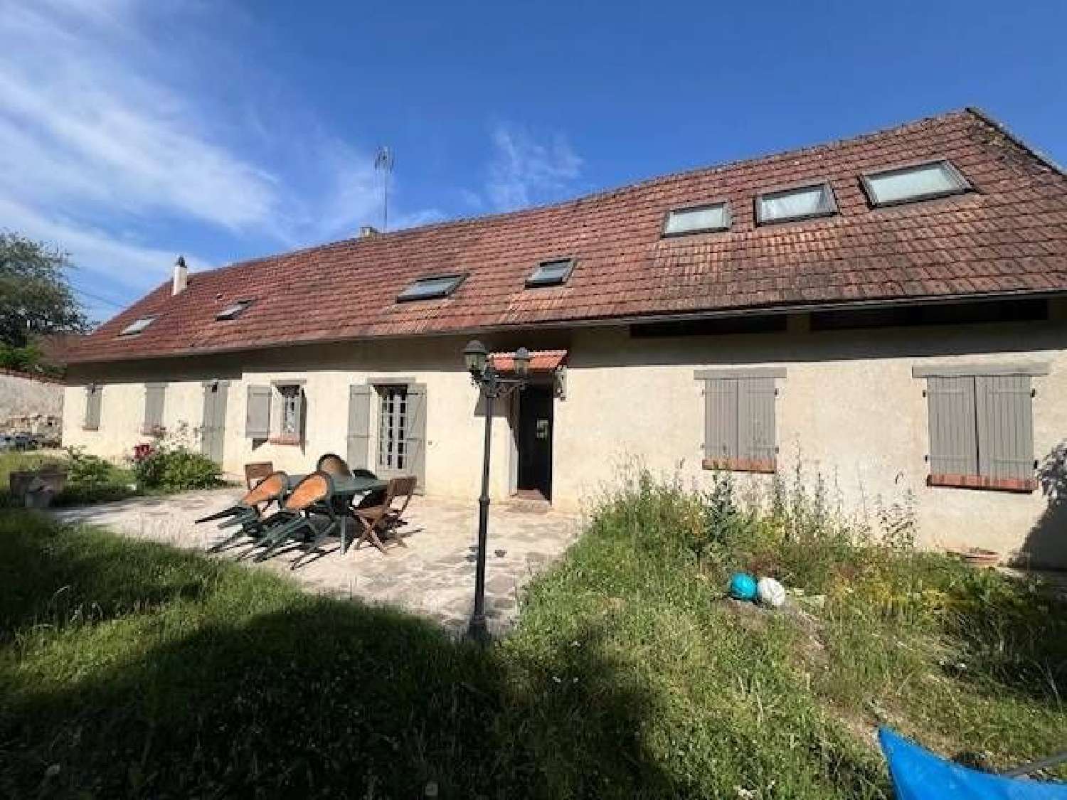 for sale house Nogent-le-Roi Eure-et-Loir 1