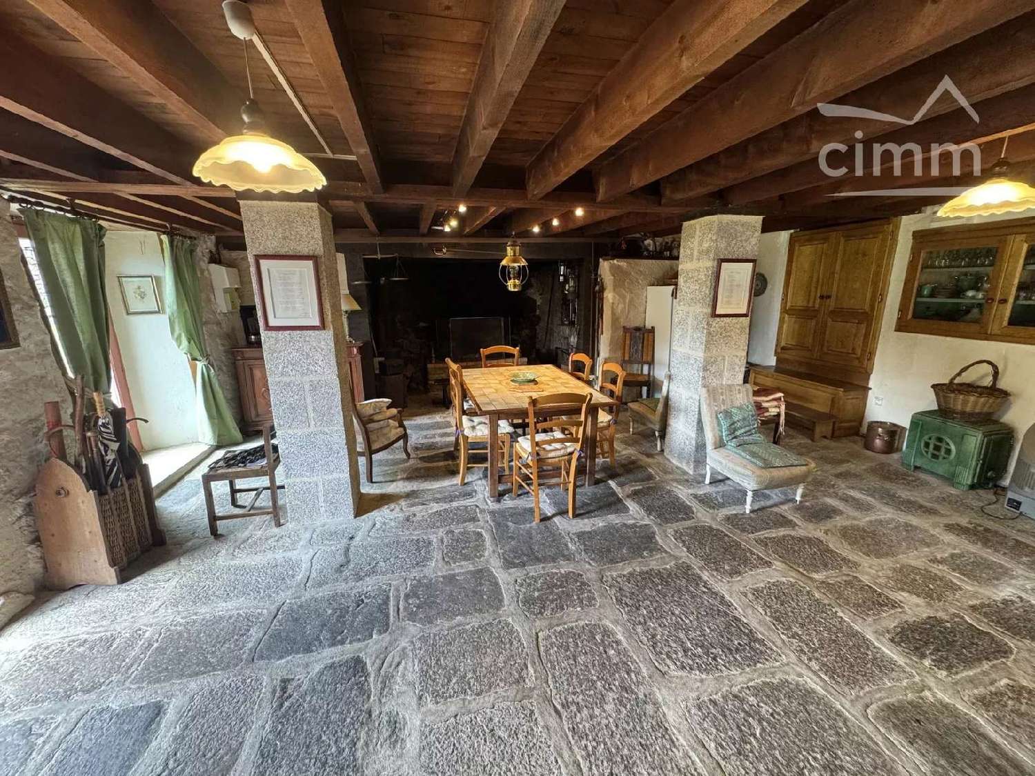 à vendre maison Novacelles Puy-de-Dôme 3