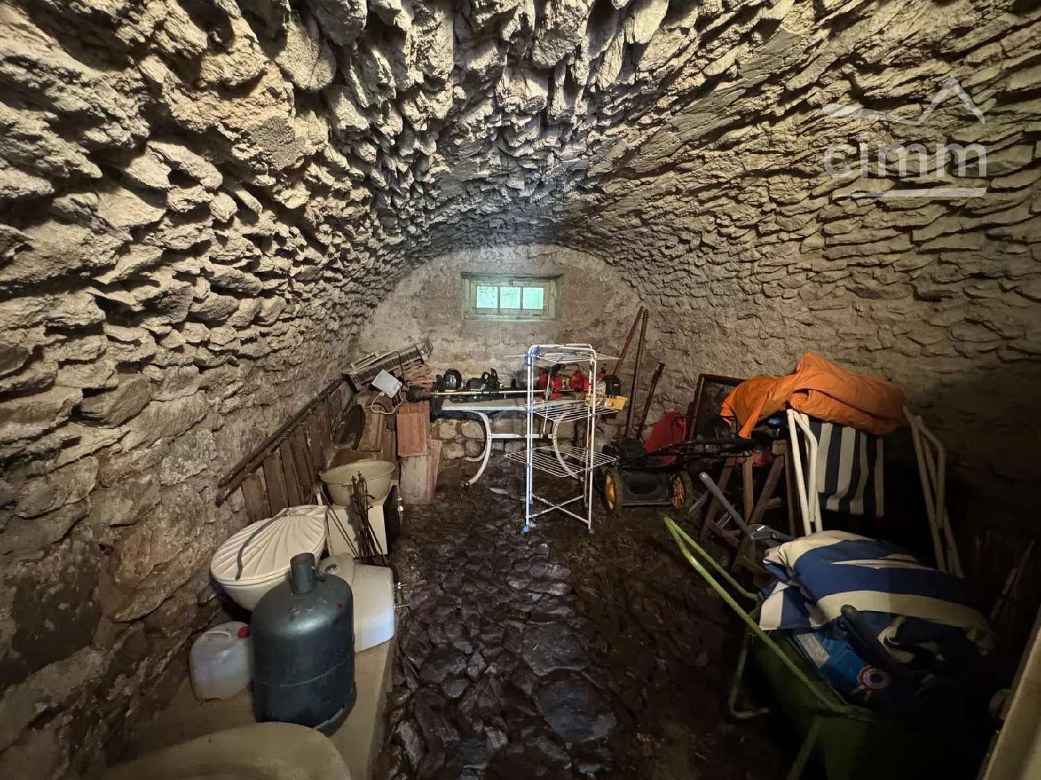 à vendre maison Novacelles Puy-de-Dôme 8