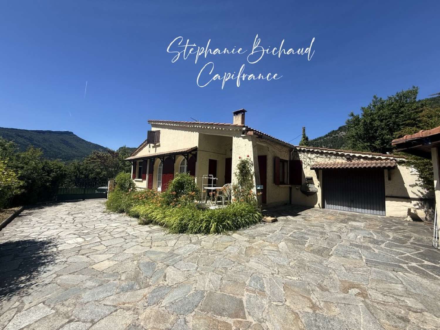 à vendre maison Orpierre Hautes-Alpes 1