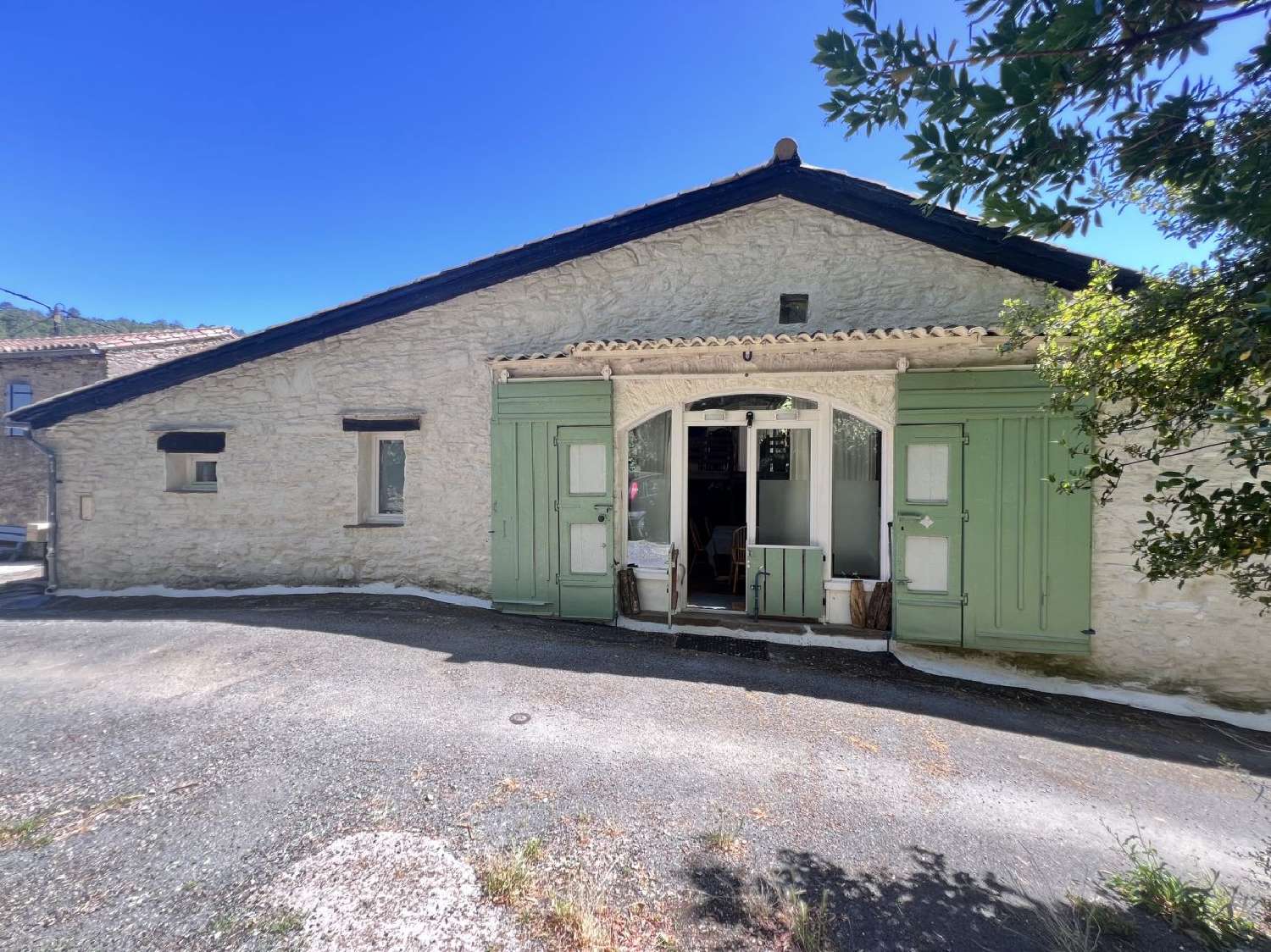 à vendre maison Riols Hérault 1