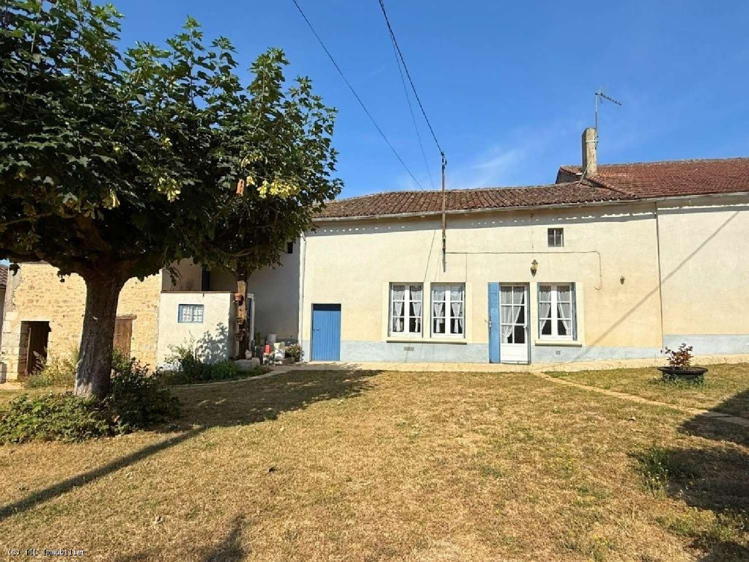 te koop huis Ruffec Charente 3