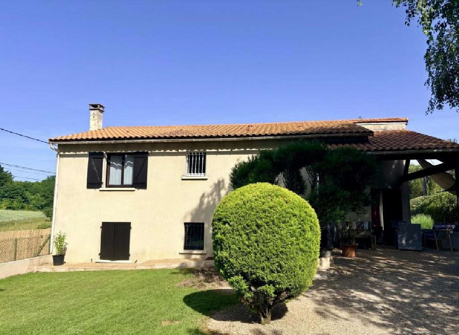 for sale house Ruffec Charente 2