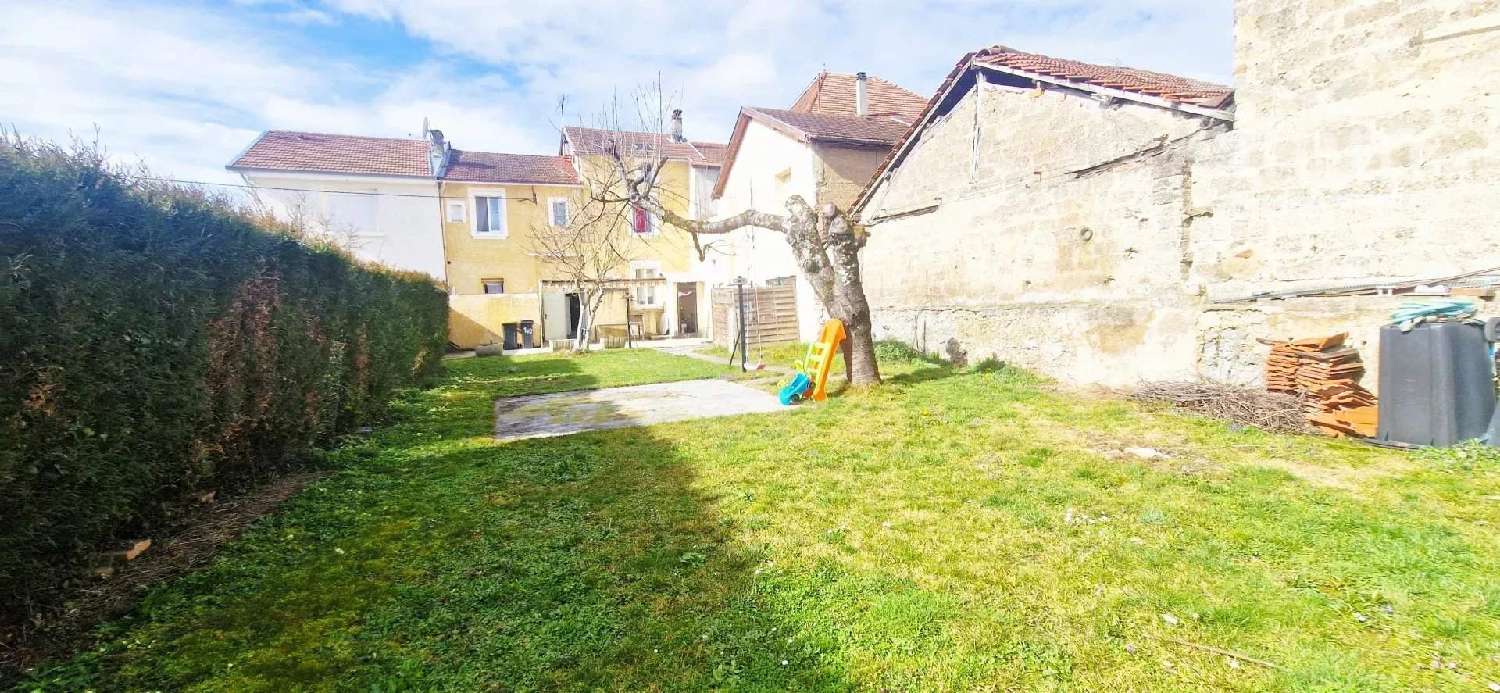 à vendre maison Saint-Clair-de-la-Tour Isère 1