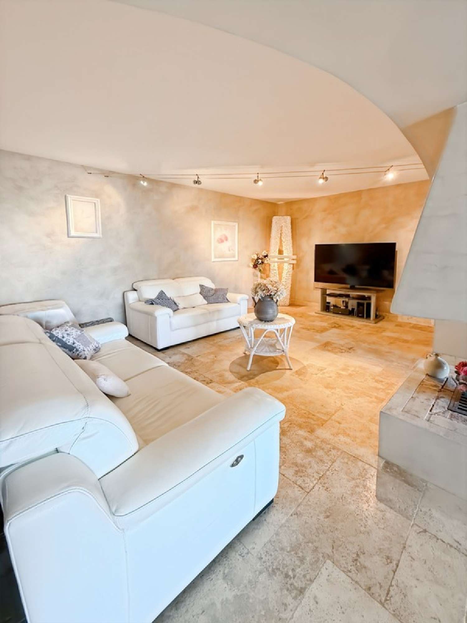 à vendre maison Saint-Émiland Saône-et-Loire 2