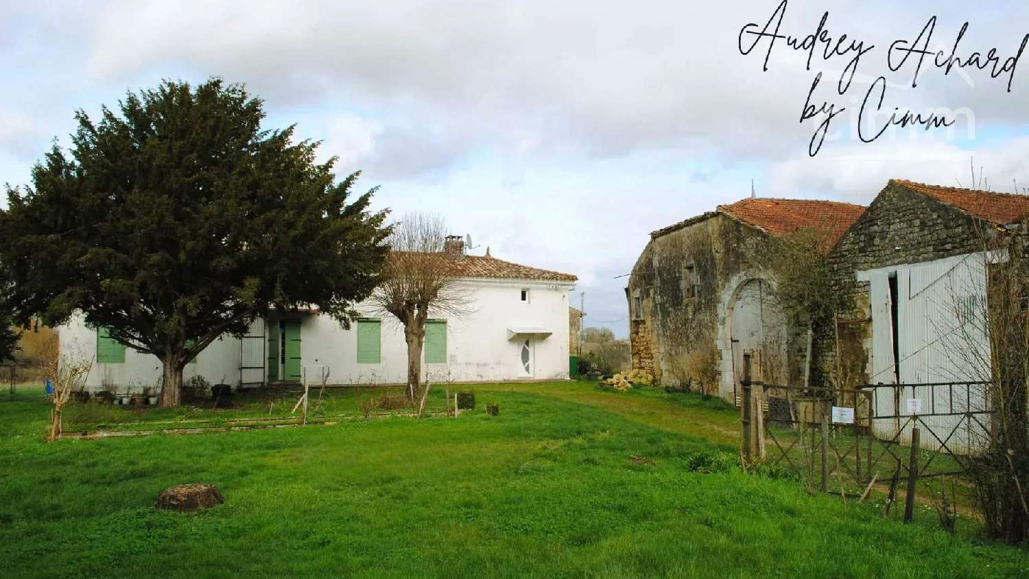 for sale house Saint-Genis-de-Saintonge Charente-Maritime 2