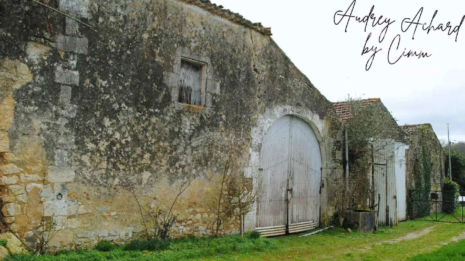 for sale house Saint-Genis-de-Saintonge Charente-Maritime 3