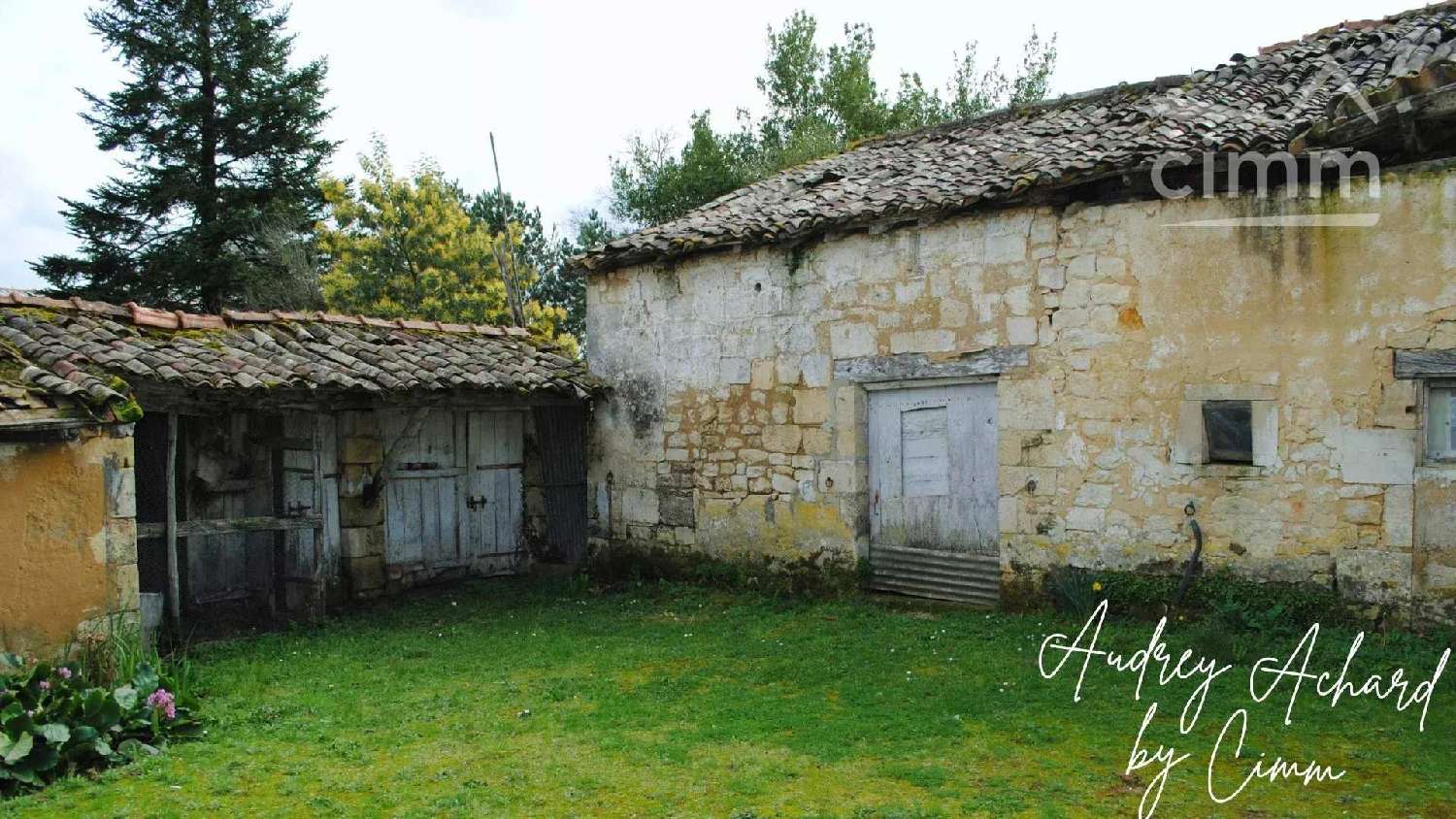 for sale house Saint-Genis-de-Saintonge Charente-Maritime 4