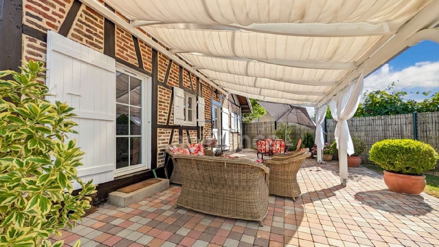  à vendre maison Saint-Germain-du-Bois Saône-et-Loire 4