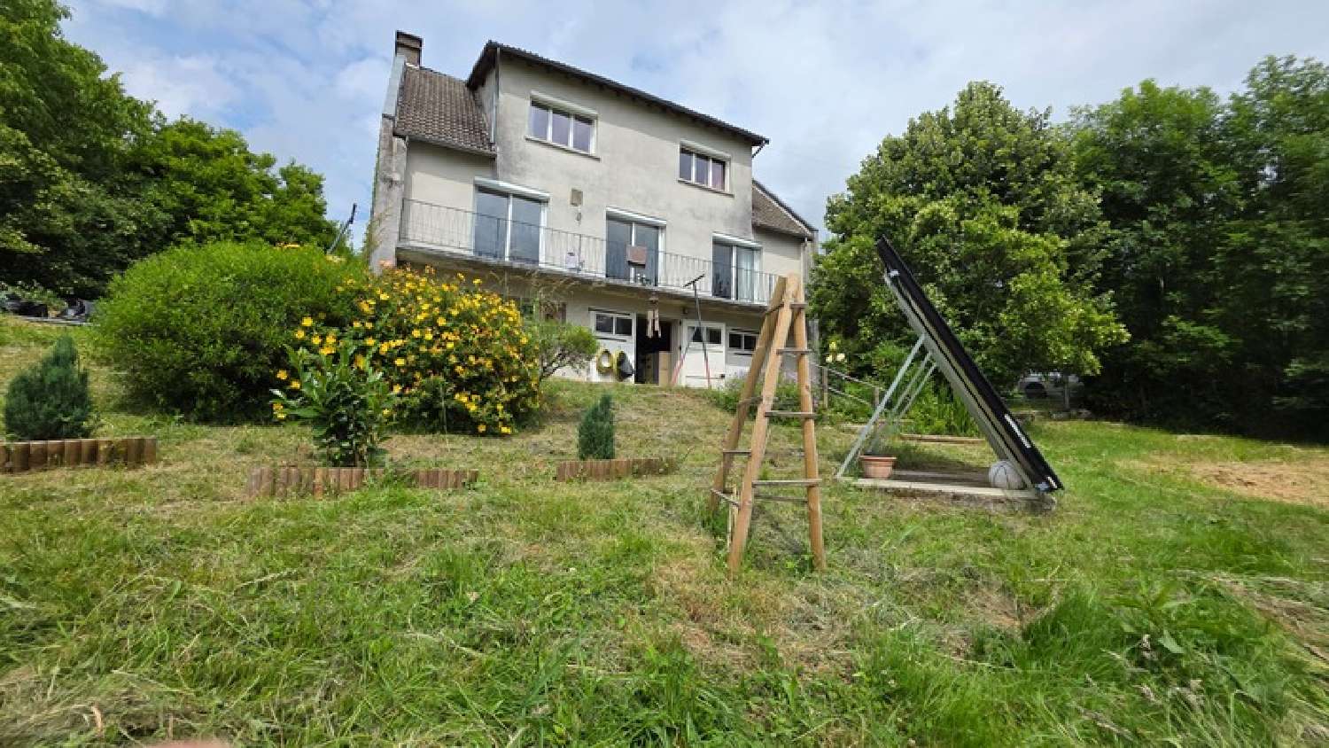 for sale house Saint-Illide Cantal 2