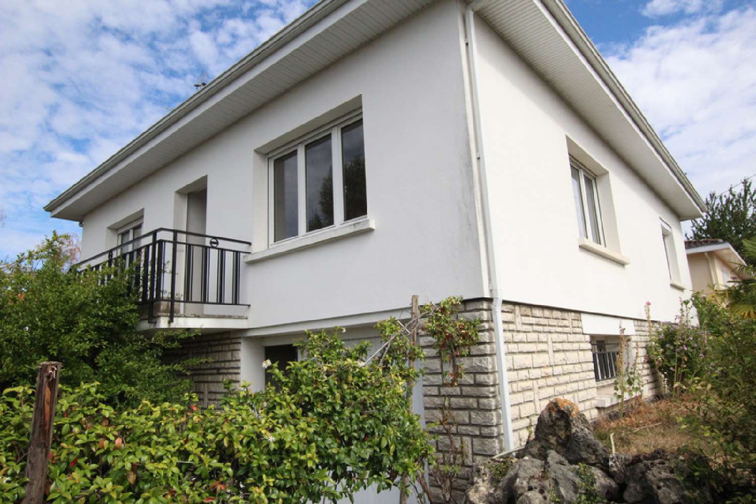 for sale house Saint-Jean-d'Angély Charente-Maritime 6