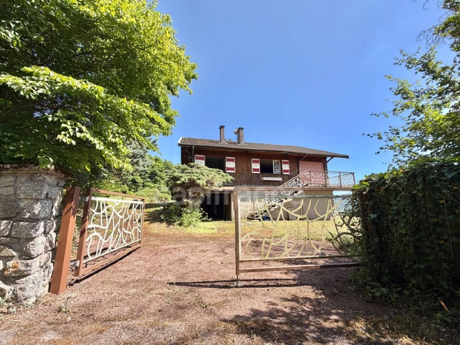 à vendre maison Saint-Just-en-Chevalet Loire 8