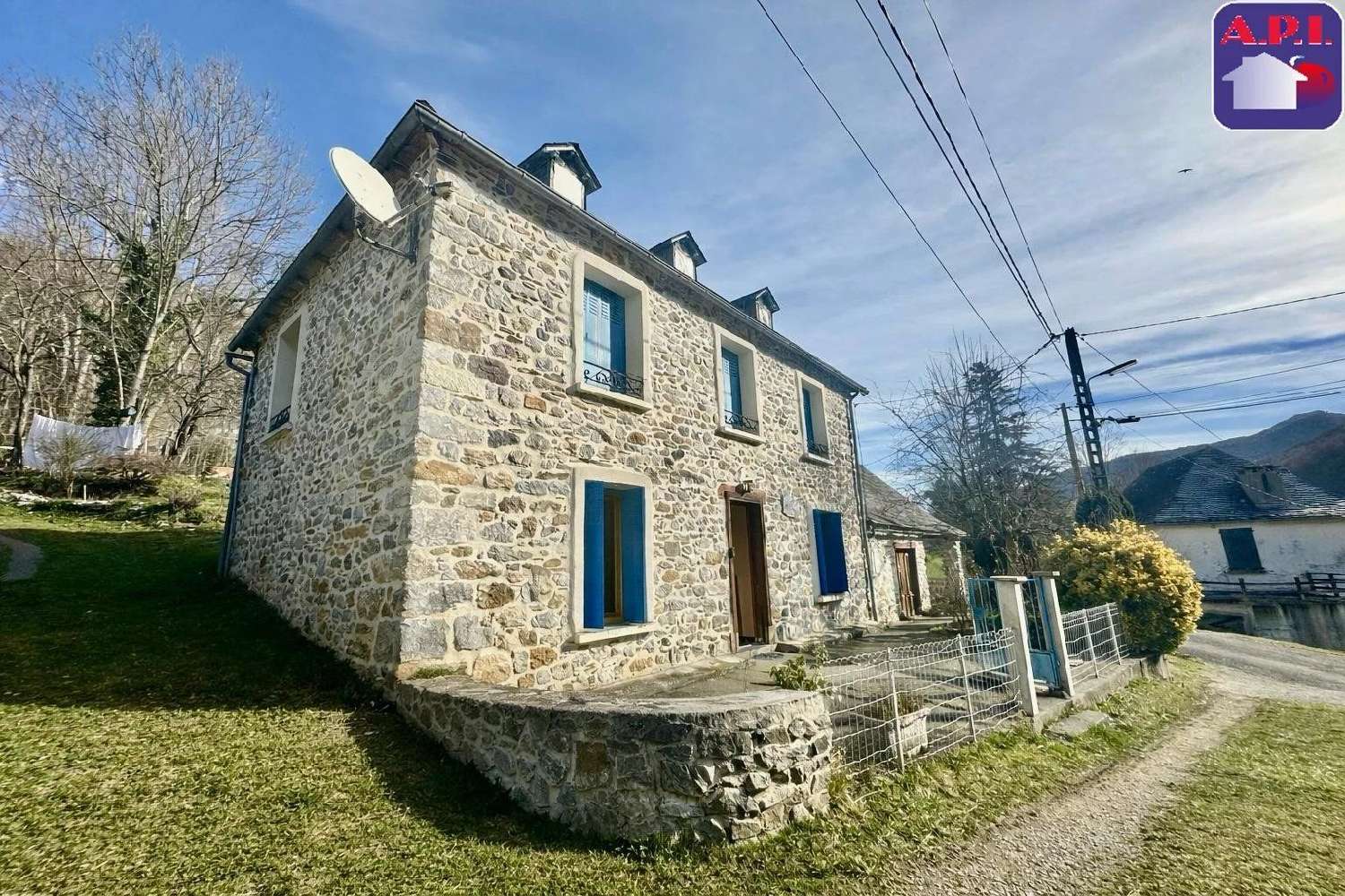 à vendre maison Saint-Lary Ariège 1