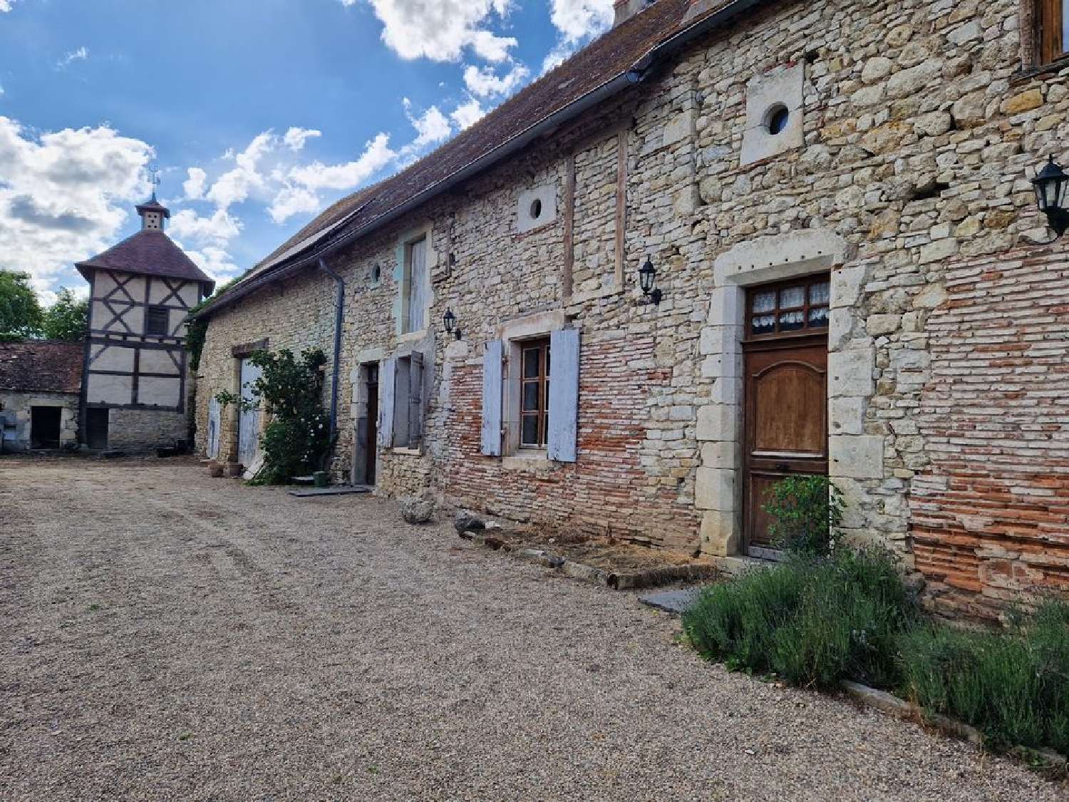 en venta casa Saint-Pourçain-sur-Sioule Allier 1